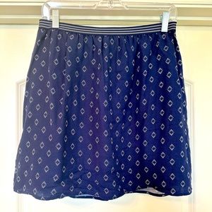 Old Navy - Navy blue and white linen skirt 💙🤍 brand new condition!